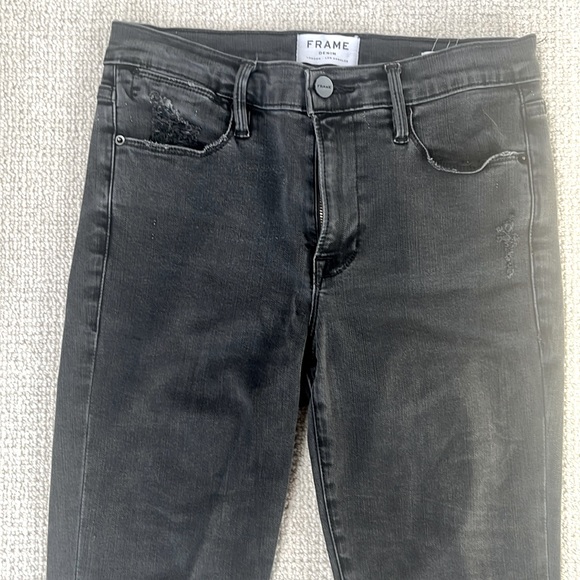 FRAME Le High Skinny Crop in Zepplin (Smokey gray color) - Picture 3 of 11